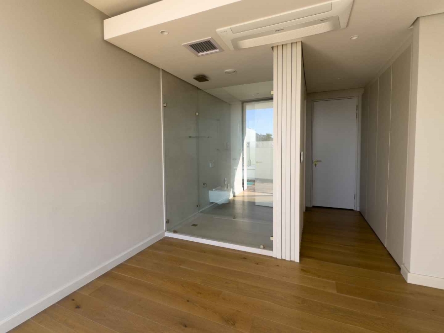 3 Bedroom Property for Sale in Fresnaye Western Cape